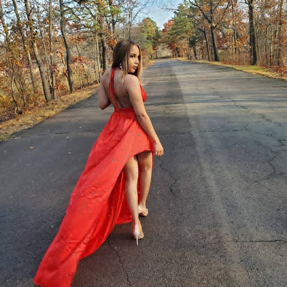 Dress - Picture 2 of 3